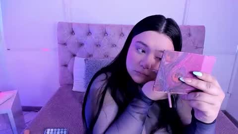 SARA ARIAS  online show from 11-13-25, 11:42