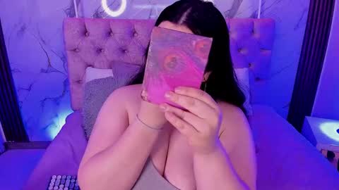 SARA ARIAS  online show from 11-19-25, 11:21