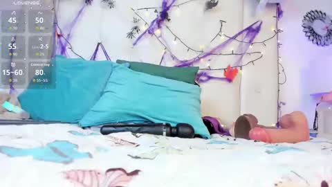 Sara online show from 10-26-25, 10:58