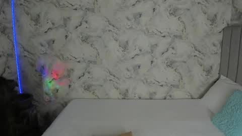 Snapshot of sara_fernandezz chatting on 01-09-25, 05:13 sara online show from 01-09-25, 05:13