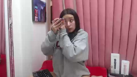 Snapshot of sara_honny chatting on 09-25-25, 04:27 sara_honny online show from 09-25-25, 04:27