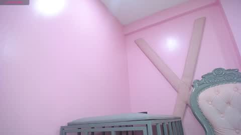 Sara HooT  online show from 02-05-25, 07:39