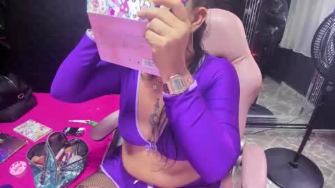 Snapshot of sara_hot_2 chatting on 04-10-26, 11:59 no limits sarah online show from 04-10-26, 11:59