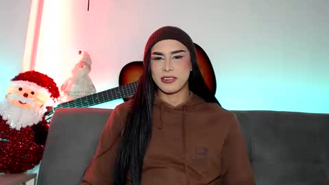 sara_hunter12 online show from 12-17-25, 06:52