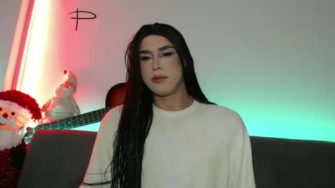 sara_hunter12 online show from 12-18-25, 08:53