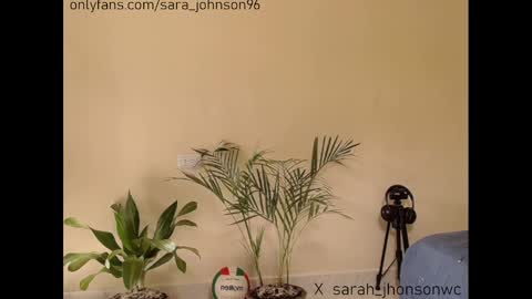 sara_johnson__ online show from 12-12-24, 02:33