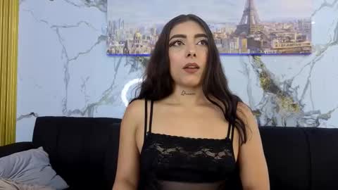sara_landry23_aws online show from 09-28-25, 10:15