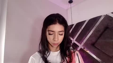 sara_lopee1 online show from 10-06-25, 11:51