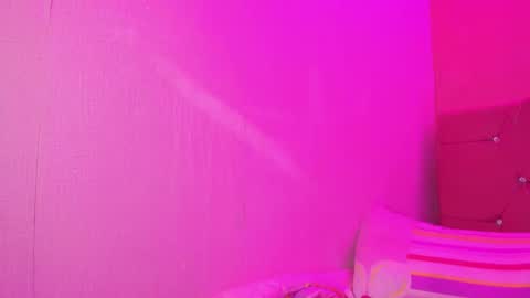 sara online show from 11-01-25, 11:01