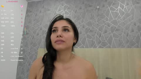 Sara online show from 10-14-25, 11:38