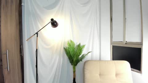 SARA M. online show from 12-11-24, 12:02