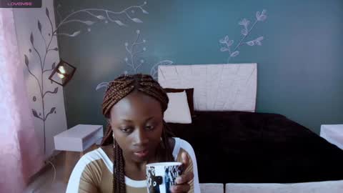 S A R A online show from 02-22-25, 12:40