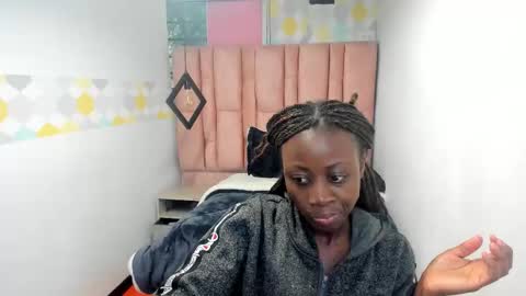 S A R A online show from 09-29-25, 12:32