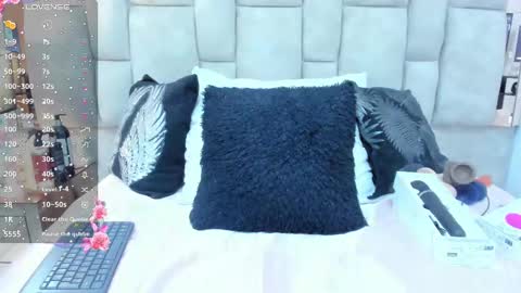 Sara online show from 09-18-25, 07:49