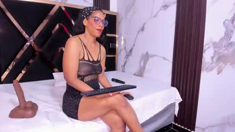 sara_tourner online show from 10-10-25, 11:42