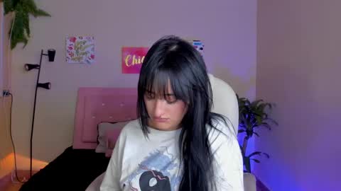 Sarah Ramirez online show from 02-13-25, 05:33