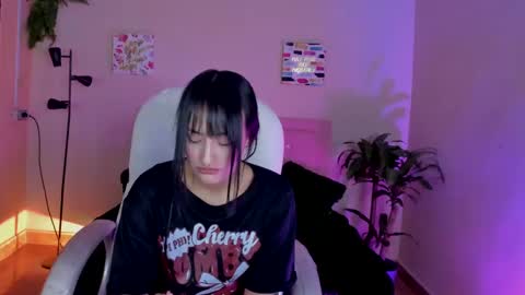 Sarah Ramirez online show from 03-06-25, 05:54