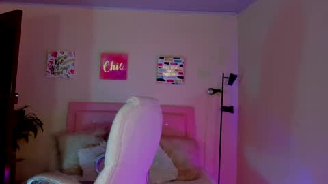 Sarah Ramirez online show from 03-10-25, 11:27