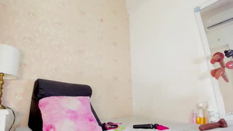 saraacollinss online show from 11-29-25, 09:18