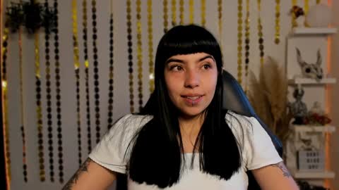 Snapshot of saraadesire chatting on 01-07-25, 10:30 Sara online show from 01-07-25, 10:30