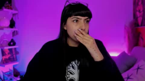 Snapshot of saraadesire chatting on 10-16-25, 10:44 Sara online show from 10-16-25, 10:44