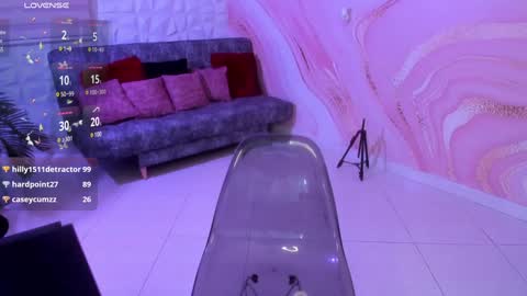 Sara online show from 12-31-24, 01:26