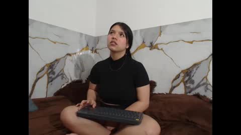 sara and thomas online show from 11-20-25, 12:00