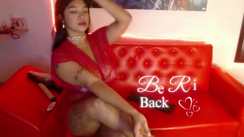 SARAHGIL online show from 12-14-24, 11:01