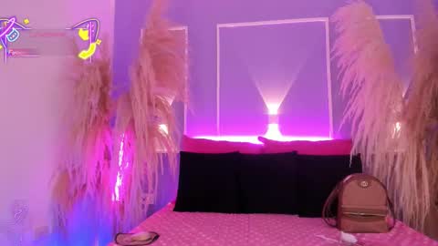 Snapshot of saraavila_ chatting on 09-23-25, 08:56 SaraAvila  online show from 09-23-25, 08:56