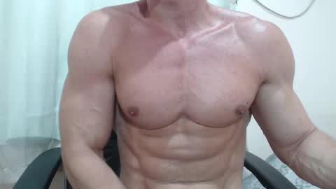 saradorj92 online show from 11-16-25, 01:44