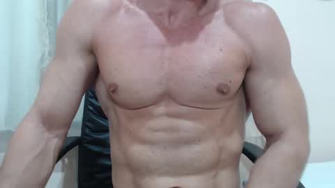 saradorj92 online show from 12-19-25, 04:08