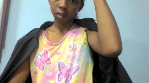 Snapshot of sarah146341 chatting on 12-18-25, 06:14 sarah146341 online show from 12-18-25, 06:14