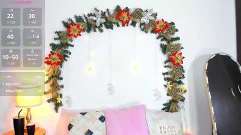 Snapshot of sarah__cinnamon chatting on 12-02-25, 10:49 sarah cinnamon online show from 12-02-25, 10:49