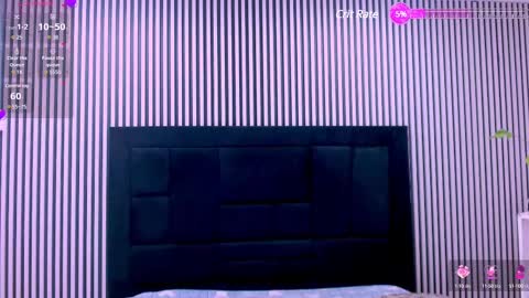 Snapshot of sarah_cream chatting on 02-15-25, 09:59 Sarah online show from 02-15-25, 09:59