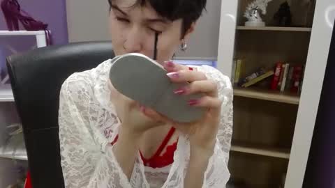 Snapshot of sarah_desire01 chatting on 03-26-26, 07:47 Sarah online show from 03-26-26, 07:47