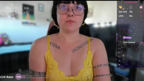 Sarah online show from 10-12-25, 04:39