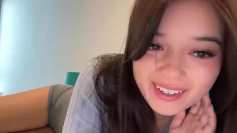 Snapshot of sarah_heart_aus chatting on 01-15-26, 12:37 Sarah Heart Aus online show from 01-15-26, 12:37