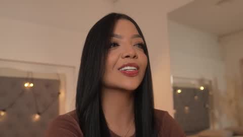 Snapshot of sarah_hiill chatting on 10-09-25, 08:18 online show from 10-09-25, 08:18