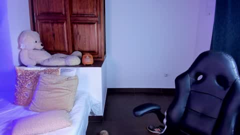 Snapshot of sarah_montale chatting on 01-06-25, 03:53 Sarah Independent model online show from 01-06-25, 03:53