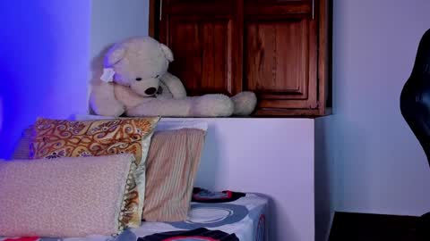 Snapshot of sarah_montale chatting on 02-06-25, 02:44 Sarah Independent model online show from 02-06-25, 02:44