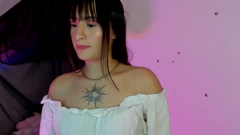 Sarah Ramirez online show from 01-07-25, 06:38