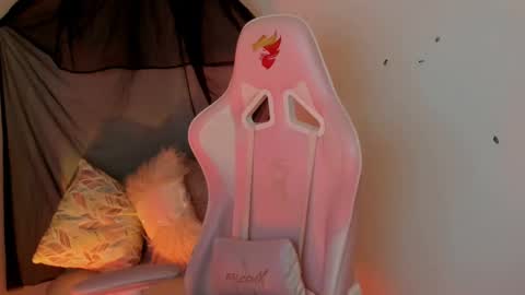 Sarah Ramirez online show from 01-16-25, 03:56