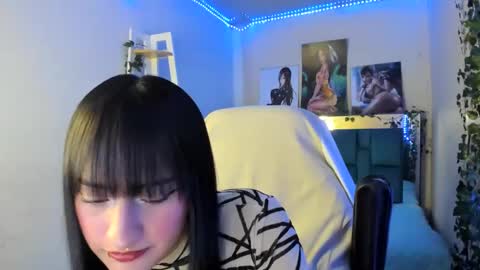 Sarah Ramirez online show from 01-21-25, 03:59