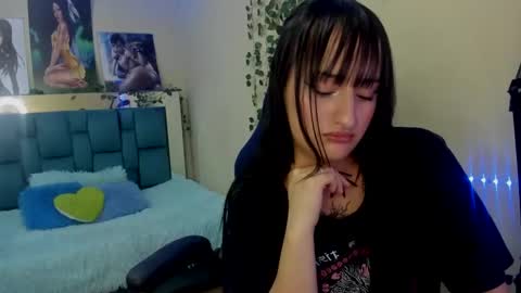 Sarah Ramirez online show from 02-03-25, 02:55