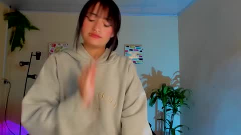 Sarah Ramirez online show from 02-15-25, 02:44