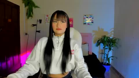 Sarah Ramirez online show from 02-17-25, 11:34