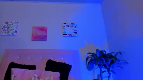 Sarah Ramirez online show from 02-22-25, 11:35