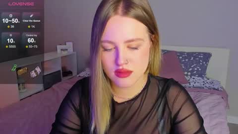 Sarah online show from 10-31-25, 12:22