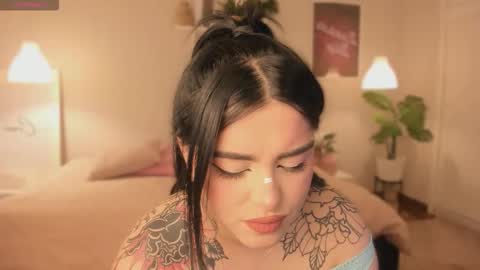 Snapshot of sarah_volkov chatting on 09-12-25, 06:13 online show from 09-12-25, 06:13