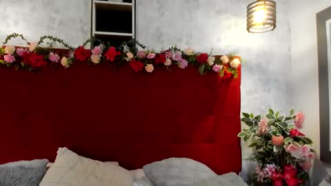 sara online show from 11-20-25, 05:51